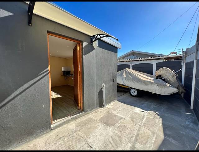 1 BEDROOM DETACHED TO LET IN TOWNSEND ESTATE